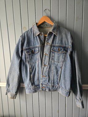 Sargent Pepper Vintage 90s Waist-Length Light Wash Denim Jacket M